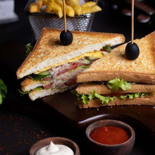 Tuna club sandwich